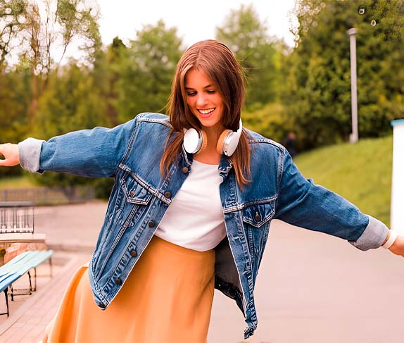 Dress Up Your Denim: Tips for Styling Dresses with Jeans